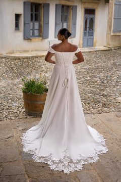 Tres Chic Brautkleider – Die aktuelle Brautkleider Kollektion 2027 34