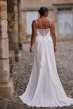 Tres Chic Brautkleider – Die aktuelle Brautkleider Kollektion 2027 41