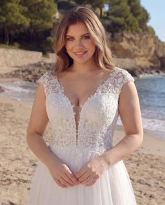 Azuree Bridal Curvy Brautkleider – Aktuelle Azuree Bridal Curvy Brautkleider Kollektion 2027 8