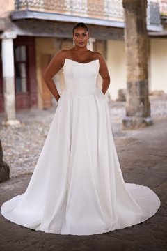 Tres Chic Brautkleider – Die aktuelle Brautkleider Kollektion 2027 35