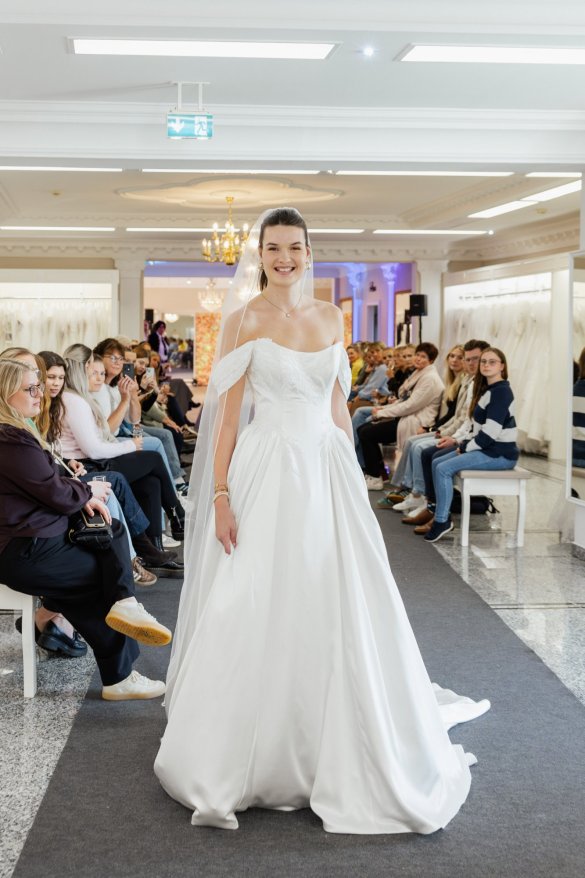Einzelbild Fashion Queen Fashionshow bei Laue