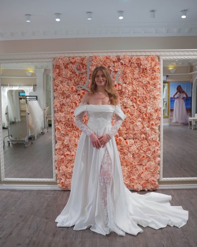 A-Linien-Brautkleid bei Laue Festmoden