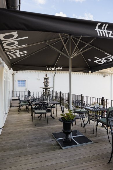 Innenansicht vom Café Osterhof bei Laue
