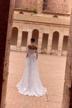 Tina Valerdi Brautkleider – Aktuelle Tina Valerdi Brautkleider Kollektion 2027 1
