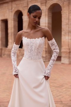 Tina Valerdi Brautkleider – Aktuelle Tina Valerdi Brautkleider Kollektion 2027 40
