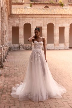 Tina Valerdi Brautkleider – Aktuelle Tina Valerdi Brautkleider Kollektion 2027 15