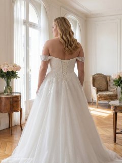 Amera Vera Curvy Brautkleider – Curvy Brautkleider von Amera Vera Grande aus der Kollektion 2027 12