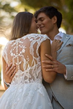 Tres Chic Brautkleider – Die aktuelle Brautkleider Kollektion 2027 46