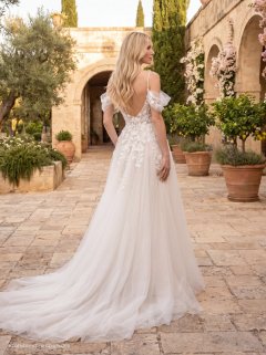 Amera Vera Brautkleider – Aktuelle Amera Vera Brautkleider Kollektion 2027 43