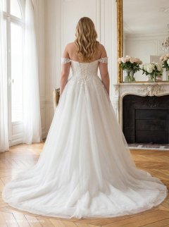 Amera Vera Curvy Brautkleider – Curvy Brautkleider von Amera Vera Grande aus der Kollektion 2027 11