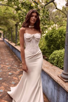 Tina Valerdi Brautkleider – Aktuelle Tina Valerdi Brautkleider Kollektion 2027 51